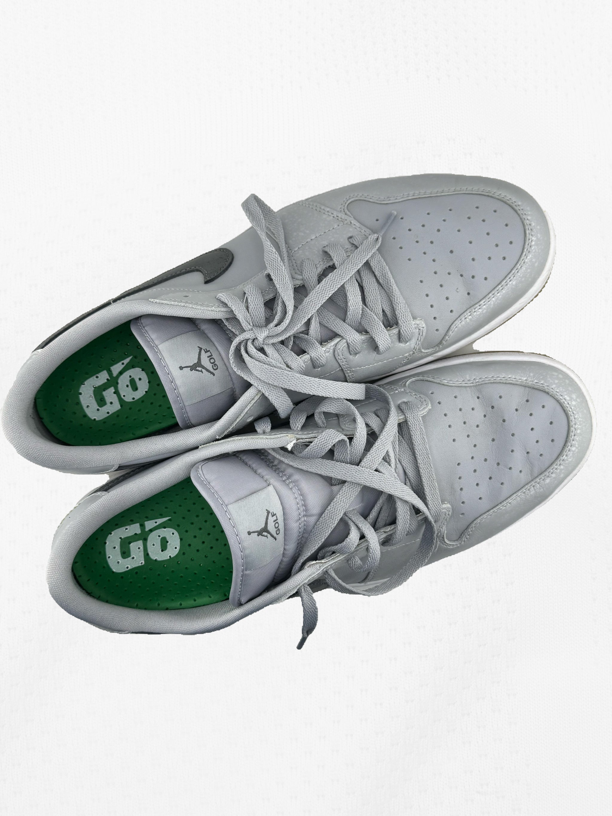 JUSGO IN POSITION TO GIVE YOUR GOLF GAME A BOOST. GO REMINDS YOU TO JUSGO FOR IT. GO FOR THE GREEN. GO FOR THE WIN. GO FOR THE FLAG. GREEN REMINDS YOU TO WIN MONEY.